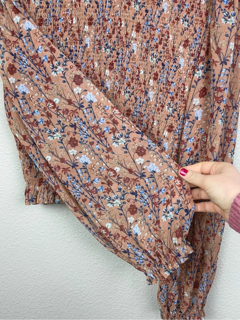 Aritzia Women's Medium Wilfred Tempest Blouse Terracotta Iris Smocked Sheer